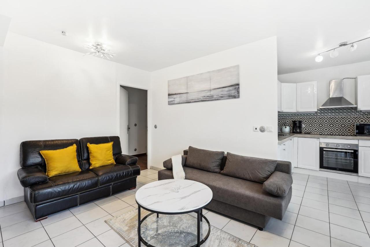 Apart-Chic-Les-Ulis With Balcon, Terrasse And Parking เลซูว์ลิส ภายนอก รูปภาพ