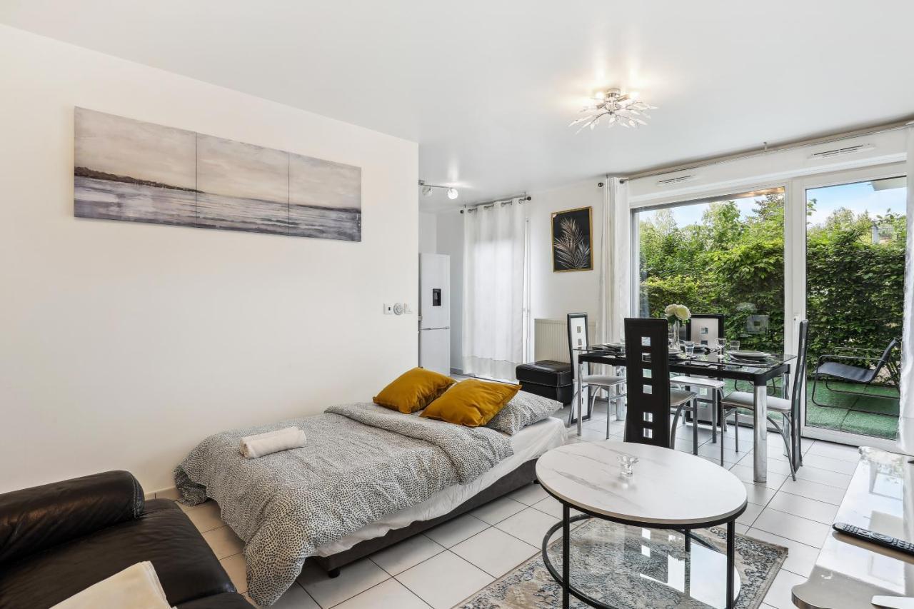 Apart-Chic-Les-Ulis With Balcon, Terrasse And Parking เลซูว์ลิส ภายนอก รูปภาพ