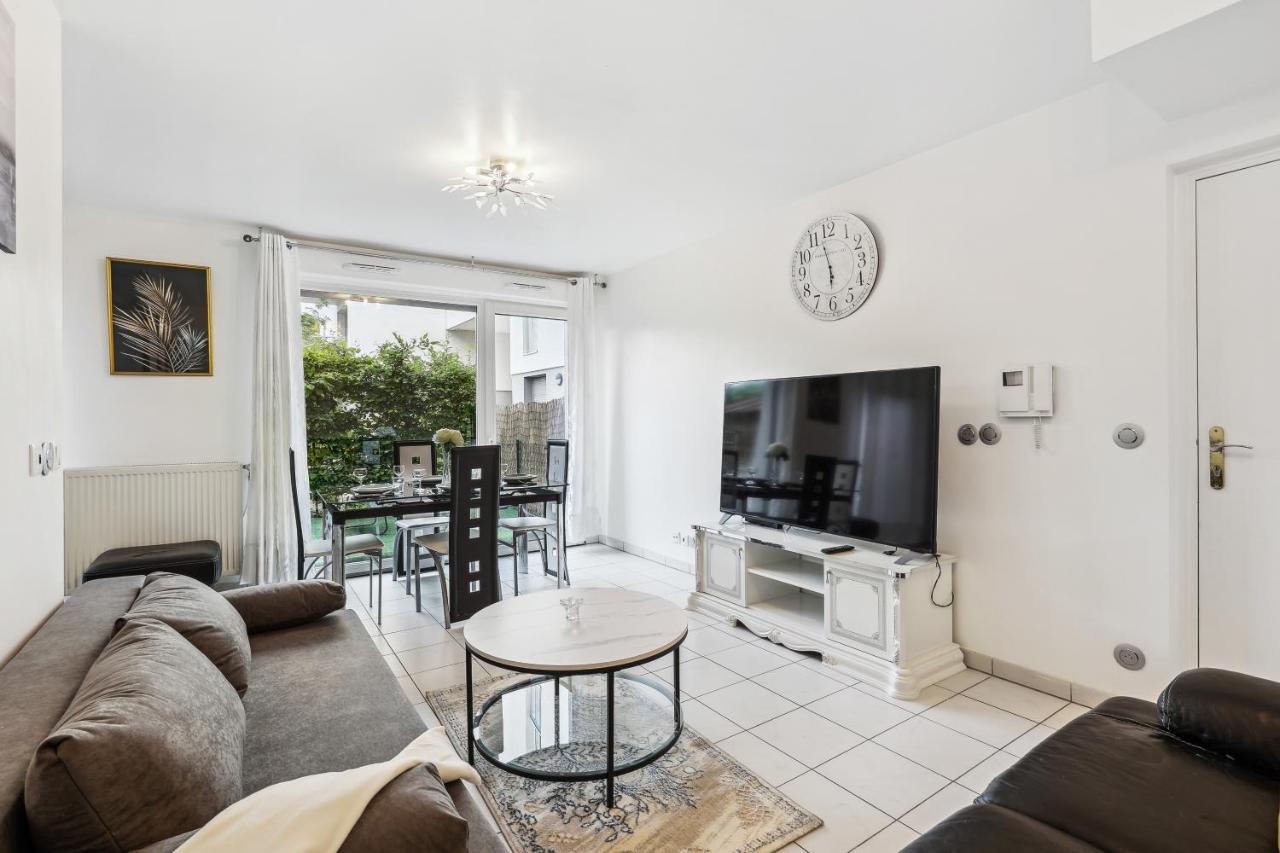 Apart-Chic-Les-Ulis With Balcon, Terrasse And Parking เลซูว์ลิส ภายนอก รูปภาพ